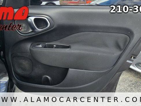 Used 2017 FIAT 500L Pop image 19