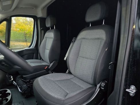 New 2026 RAM ProMaster 2500 w/ Quick Order Package 22G SLT image 20