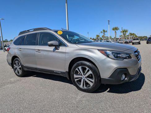 Used 2019 Subaru Outback 2.5i Limited image 2