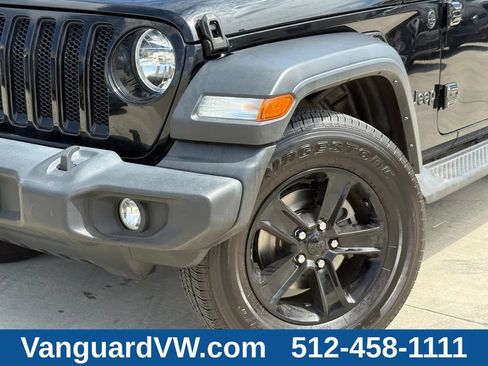 Used 2022 Jeep Wrangler Unlimited Sport AWD/4WD image 4