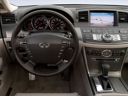 Used 2009 INFINITI M35 w/ Technology Pkg image 4