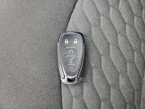 Used 2019 Chevrolet Equinox LT AWD/4WD image 32