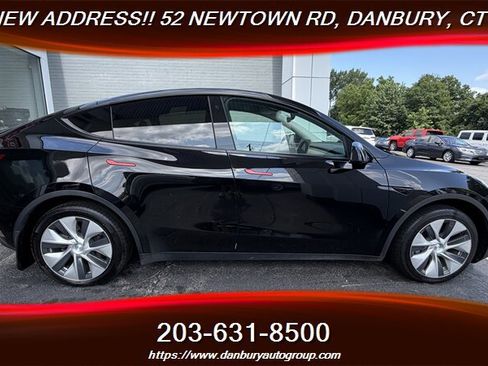 Used 2022 Tesla Model Y Long Range AWD/4WD image 6