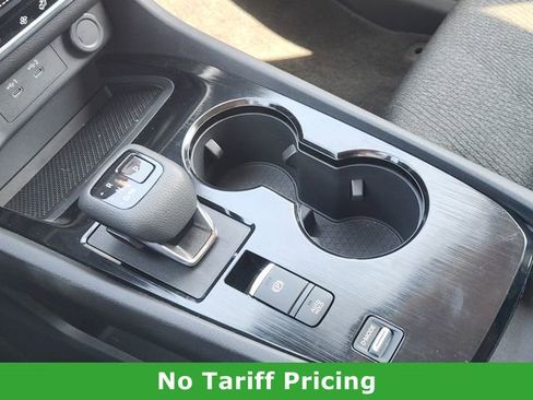 Certified 2025 Nissan Rogue SV image 19