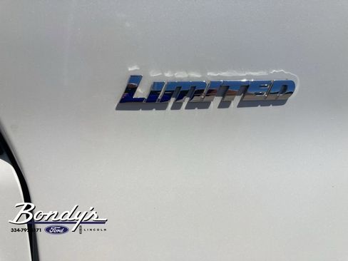 Used 2023 Toyota 4Runner Limited image 2