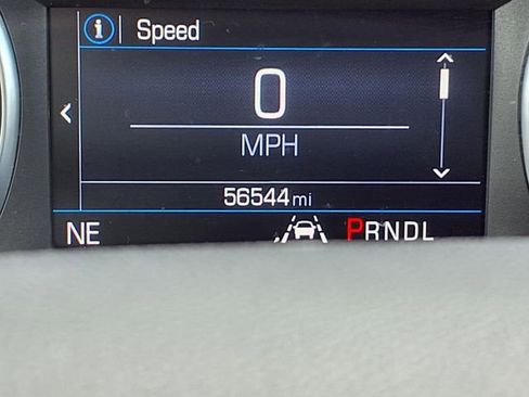 Used 2022 Chevrolet Equinox LT w/ Driver Convenience Package image 17