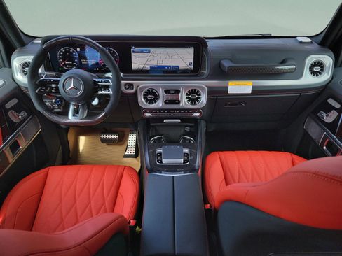New 2026 Mercedes-Benz G 63 AMG 4MATIC image 9