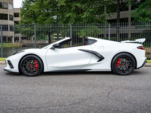 Used 2023 Chevrolet Corvette Stingray Premium Cpe w/ Z51 Performance Package RWD image 12