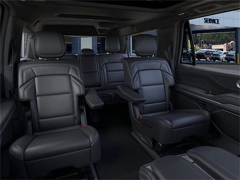 New 2026 Lincoln Navigator L Reserve w/ Jet Appearance Package AWD/4WD image 11
