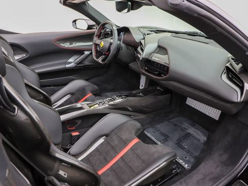 Certified 2022 Ferrari SF90 Spider image 32