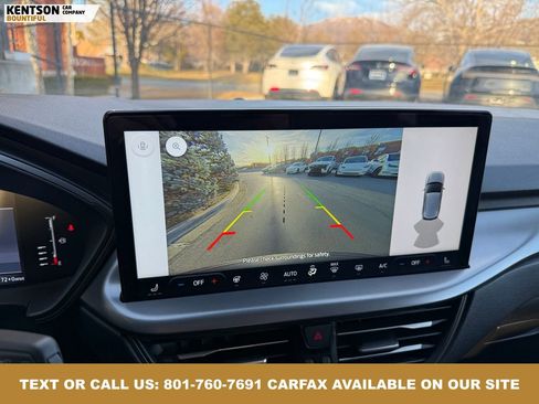 Used 2024 Ford Escape SE image 27