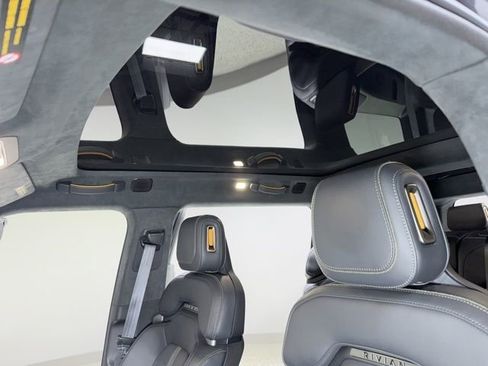 Used 2023 Rivian R1S Adventure image 4