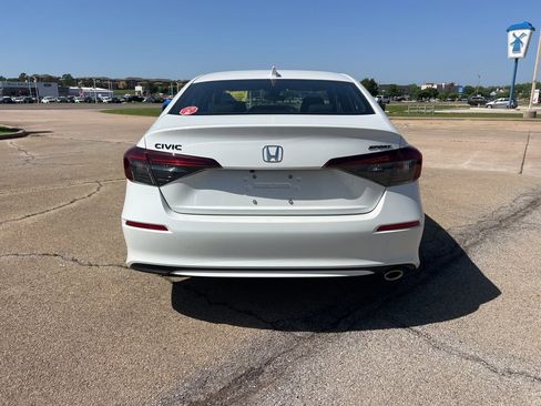 New 2026 Honda Civic Sport image 4