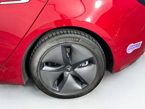 Used 2019 Tesla Model 3 Long Range image 11