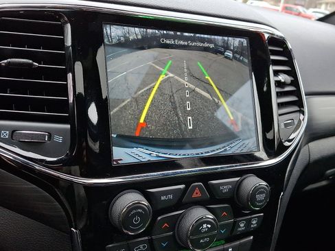 Certified 2020 Jeep Grand Cherokee Laredo w/ Quick Order Package 2BN North image 21