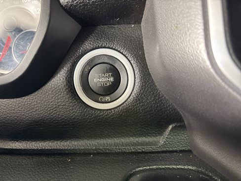 Used 2023 RAM 1500 Big Horn image 12