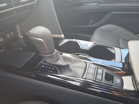 New 2026 Toyota Camry Hybrid AWD/4WD image 21