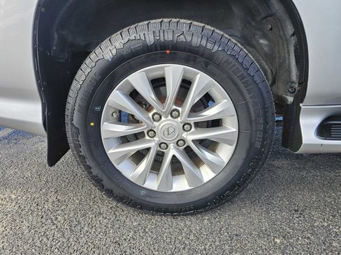 Used 2016 Lexus GX 460 w/ Premium Package image 55