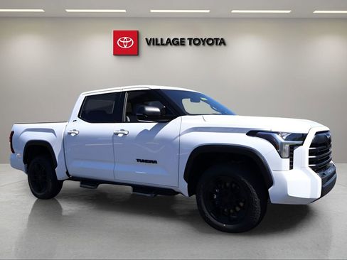New 2026 Toyota Tundra SR5 AWD/4WD image 3