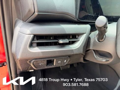 Used 2025 Kia K4 FWD image 15