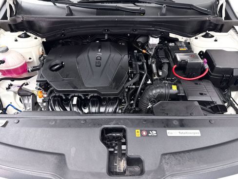 Certified 2025 Kia Sportage LX FWD image 7