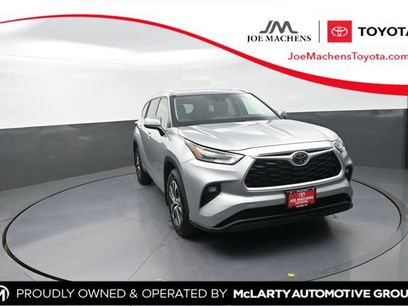 Used 2021 Toyota Highlander XLE