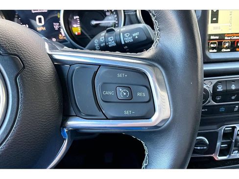 Used 2023 Jeep Wrangler Unlimited Sahara w/ Cold Weather Group AWD/4WD image 12