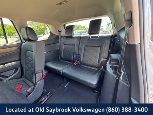 Certified 2025 Volkswagen Atlas SE AWD/4WD image 12