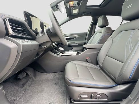New 2026 Buick Envista Sport Touring FWD image 15