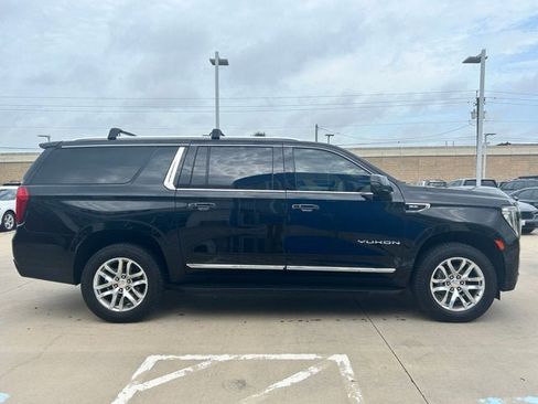 Used 2023 GMC Yukon XL SLT w/ SLT Premium Package RWD image 4