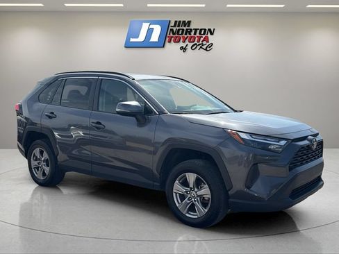 Used 2025 Toyota RAV4 XLE FWD image 3