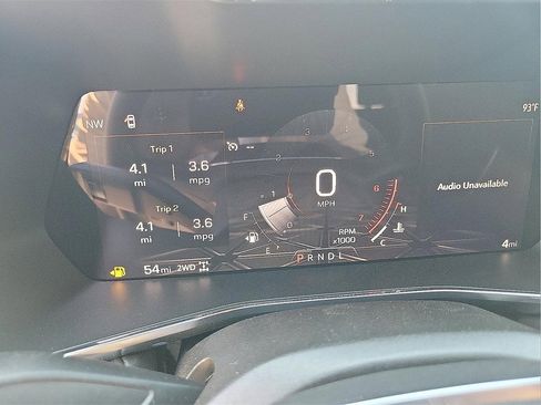 New 2026 GMC Canyon Elevation w/ Convenience Package image 17