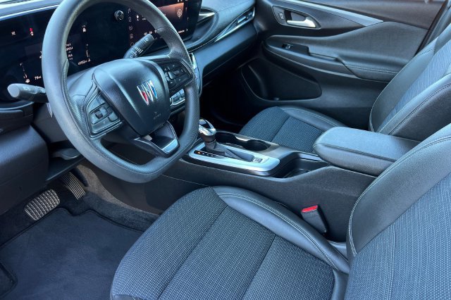 Used 2024 Buick Envista Preferred w/ Advanced Safety Package FWD image 10