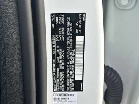 Certified 2023 Volvo XC40 Recharge Plus image 30