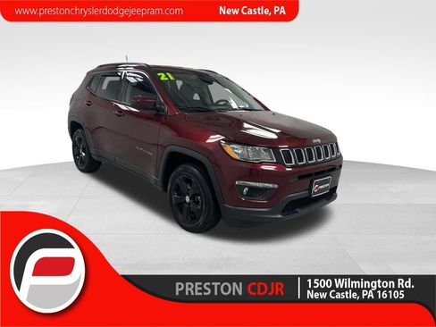 Used 2021 Jeep Compass Latitude w/ Convenience Group AWD/4WD image 1