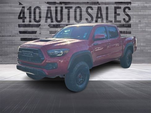 Used 2017 Toyota Tacoma TRD Pro AWD/4WD image 6