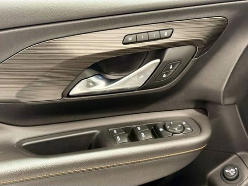 Certified 2021 GMC Terrain SLT image 16