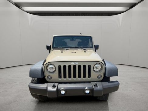 Used 2017 Jeep Wrangler Rubicon w/ Power Convenience Group AWD/4WD image 8