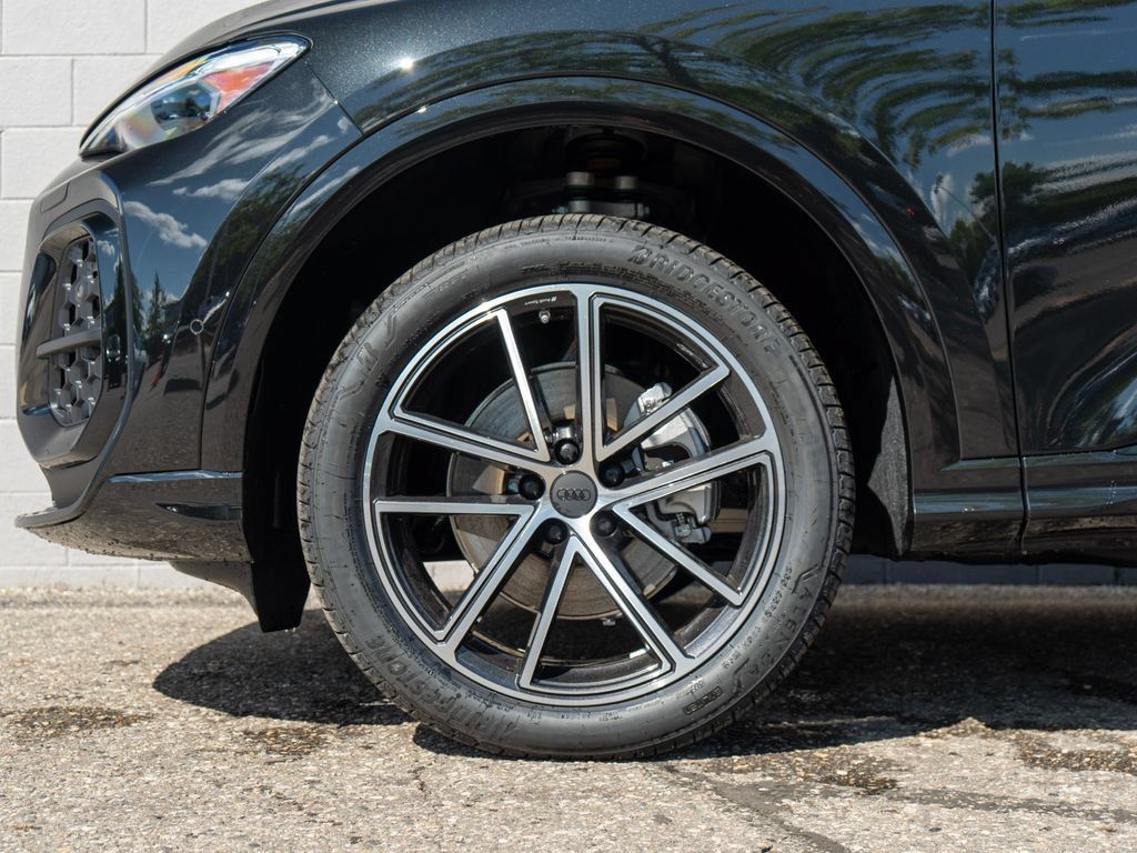 New 2026 Audi Q5 Premium Plus AWD/4WD image 7