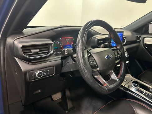 Used 2022 Ford Explorer ST-Line w/ Class IV Trailer Tow Package image 63