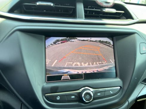 Used 2023 Chevrolet TrailBlazer LT AWD/4WD image 12
