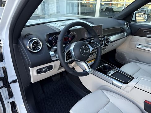 New 2026 Mercedes-Benz GLB 250 image 19
