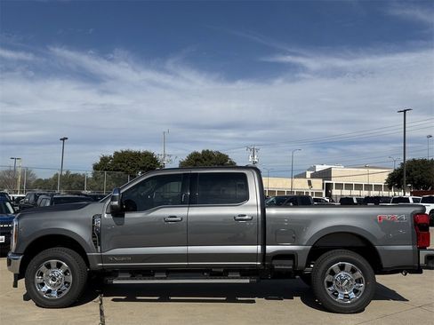 New 2026 Ford F250 Lariat w/ Chrome Package image 25