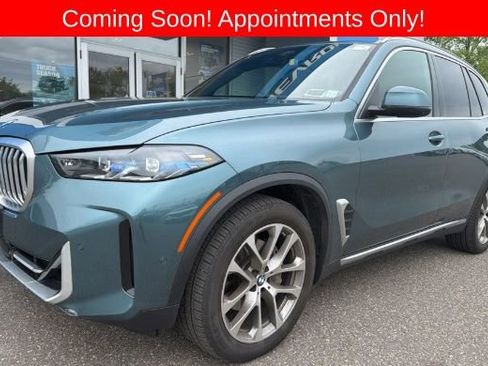 Used 2024 BMW X5 xDrive40i w/ Premium Package AWD/4WD image 1