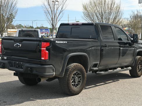 Used 2024 Chevrolet Silverado 2500 ZR2 w/ ZR2 Bison Edition image 15