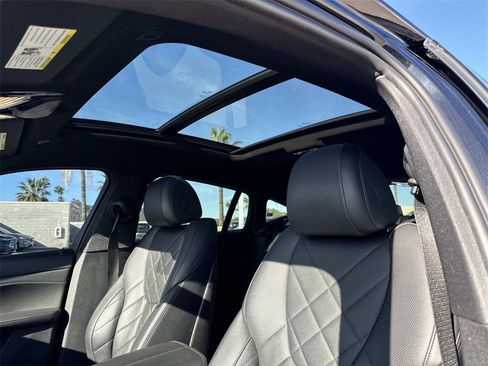 Used 2023 BMW X6 xDrive40i w/ M Sport Package image 20