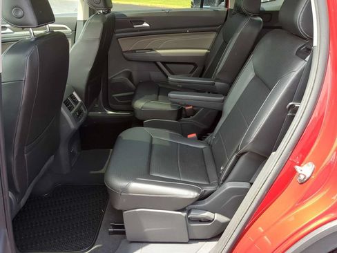 Used 2021 Volkswagen Atlas SE w/ Panoramic Sunroof Package FWD image 23