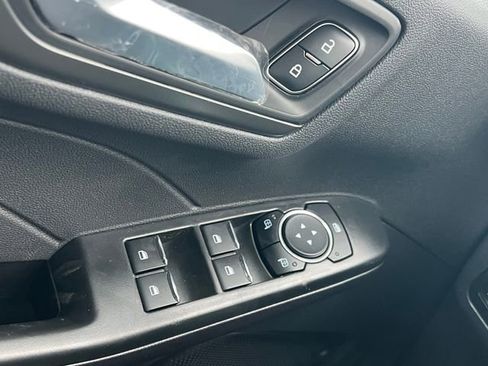 New 2026 Ford Escape SE image 25