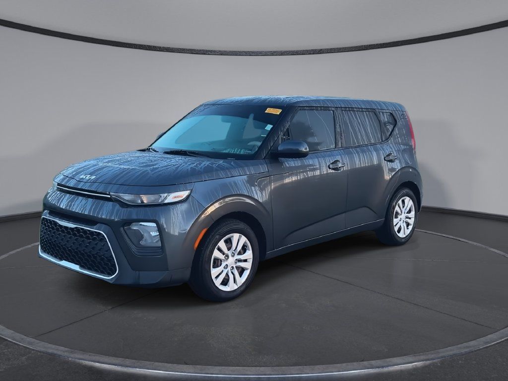 Used 2022 Kia Soul LX FWD image 4