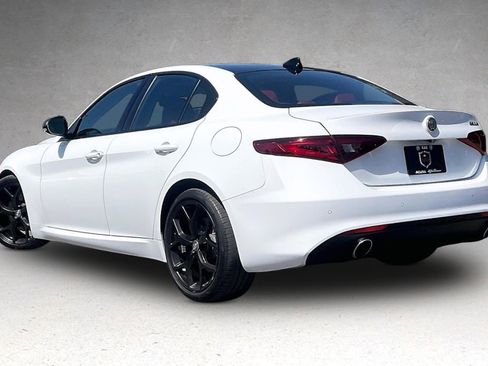 Used 2021 Alfa Romeo Giulia Ti w/ Nero Edizione RWD image 11